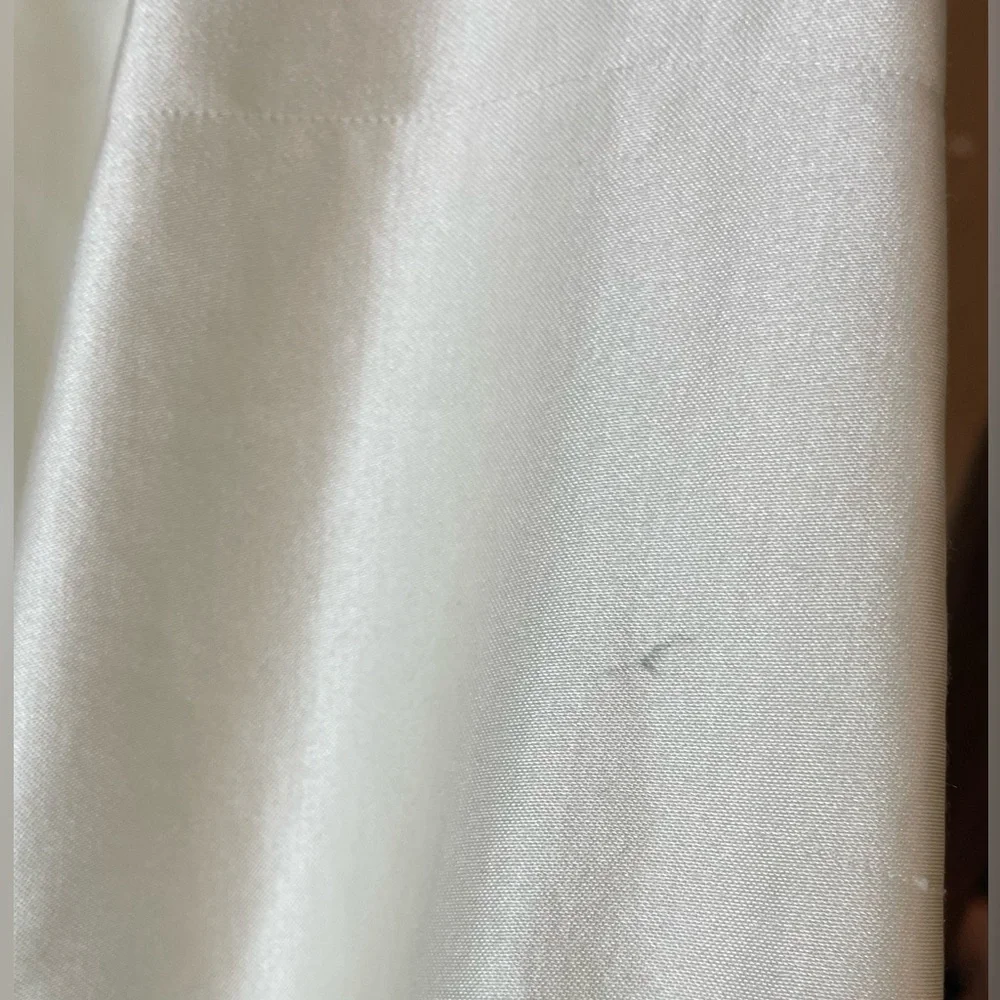 Christian Dior Vintage Long Ivory Nightgown Long Sleeve Lace Detail Size‎ Medium